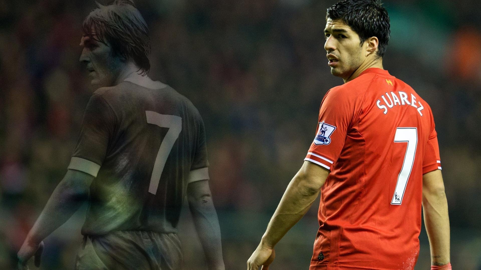 跨界合作推出足球文化主题的文创产品，市场潜力巨大，足球文化创意秀